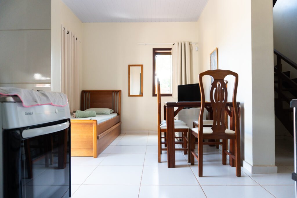 Propriedade – 3 Casas + Prédio Comercial – Avenida Principal – Alto Paraíso – Chapada dos Veadeiros