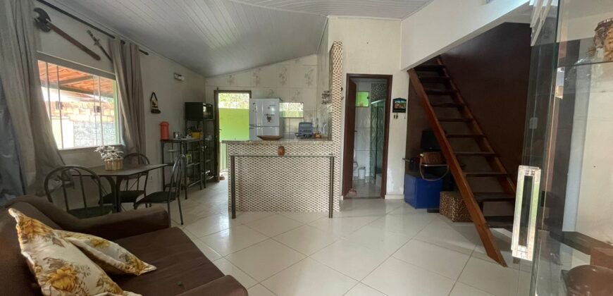 Casa com Três Pisos + Casa Menos + Depósito –  Vila Bandeira – Alto Paraíso de Goiás – Escriturada