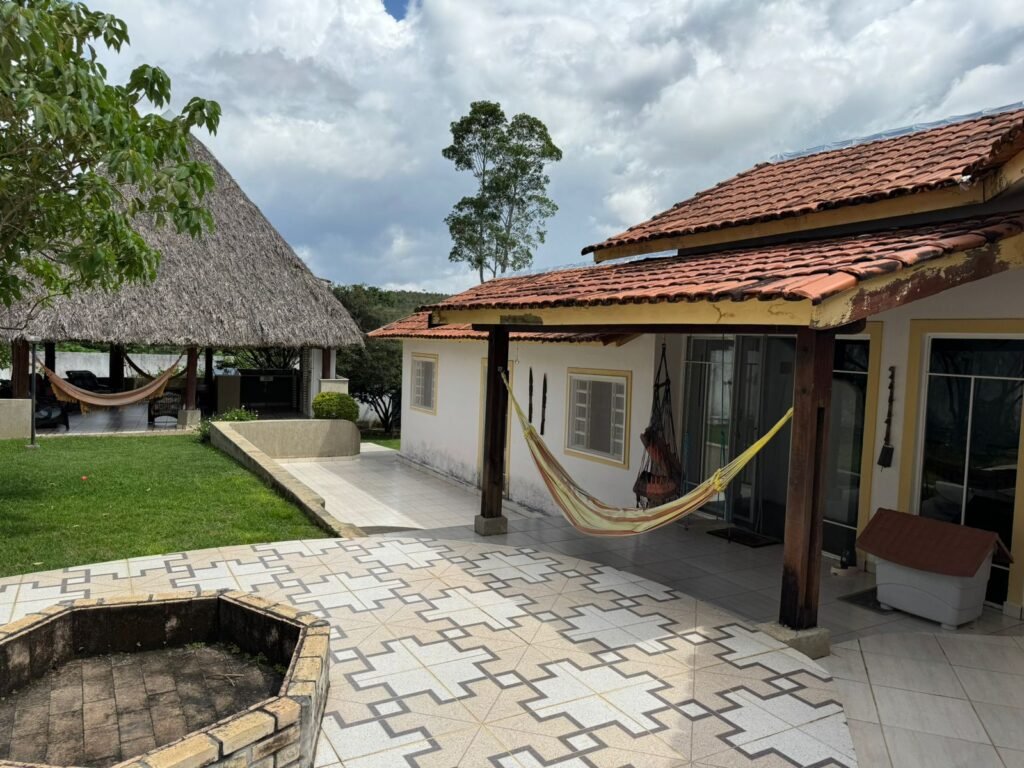 Vende-se Linda Casa – Estância Paraíso – Alto Paraíso de Goiás
