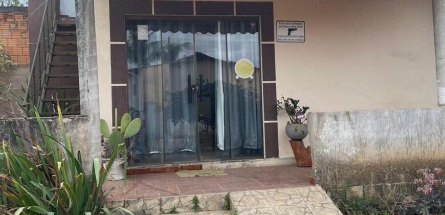 Casa com Três Pisos + Casa Menos + Depósito –  Vila Bandeira – Alto Paraíso de Goiás – Escriturada