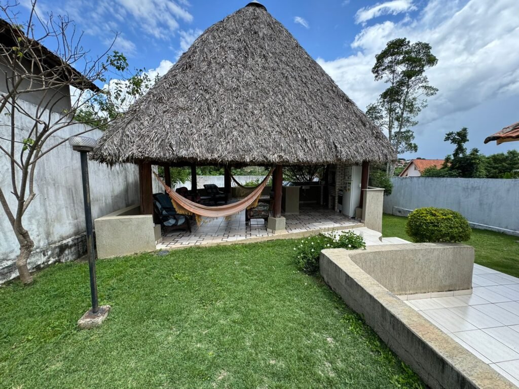 Vende-se Linda Casa – Estância Paraíso – Alto Paraíso de Goiás