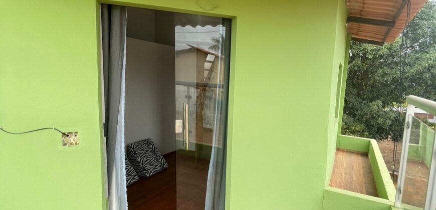 Casa com Três Pisos + Casa Menos + Depósito –  Vila Bandeira – Alto Paraíso de Goiás – Escriturada