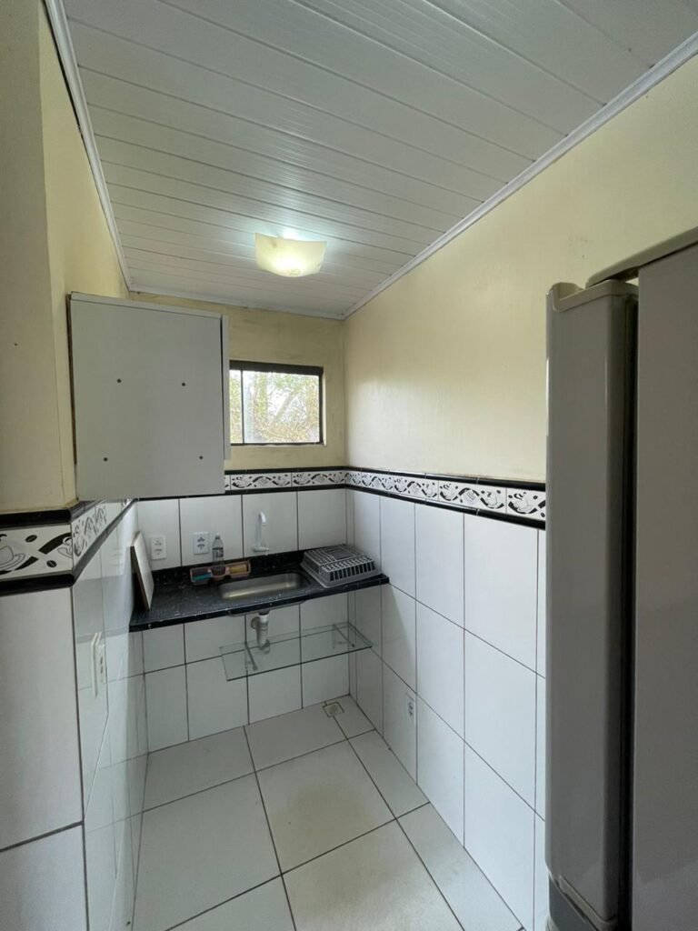 Casa com Três Pisos + Casa Menos + Depósito –  Vila Bandeira – Alto Paraíso de Goiás – Escriturada
