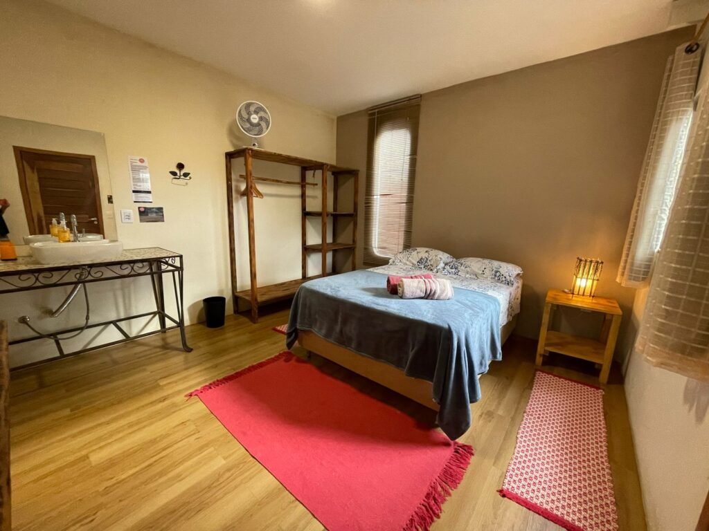 🏡 Propriedade para obter Renda e Moradia em Alto Paraíso – Centro – Chapada dos Veadeiros!