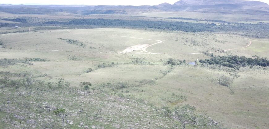Oportunidade Imperdível! Fazenda 240ha com Nascente e Vista Cênica na Chapada dos Veadeiros 🌿