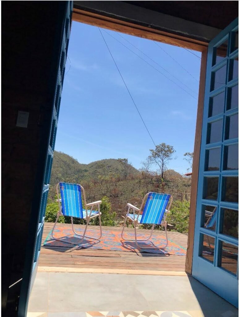 2 Casas – Lote 1.985 m2 – Urbano – 200m da Cachoeira da Usina – Alto Paraíso de Goiás
