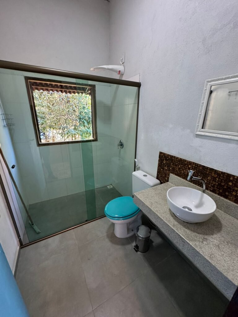 2 Casas – Lote 1.985 m2 – Urbano – 200m da Cachoeira da Usina – Alto Paraíso de Goiás