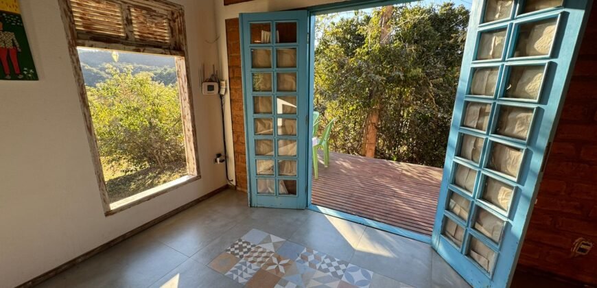 2 Casas – Lote 1.985 m2 – Urbano – 200m da Cachoeira da Usina – Alto Paraíso de Goiás