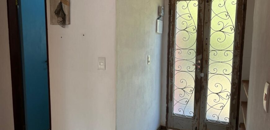 2 Casas – Lote 1.985 m2 – Urbano – 200m da Cachoeira da Usina – Alto Paraíso de Goiás