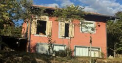 2 Casas – Lote 1.985 m2 – Urbano – 200m da Cachoeira da Usina – Alto Paraíso de Goiás