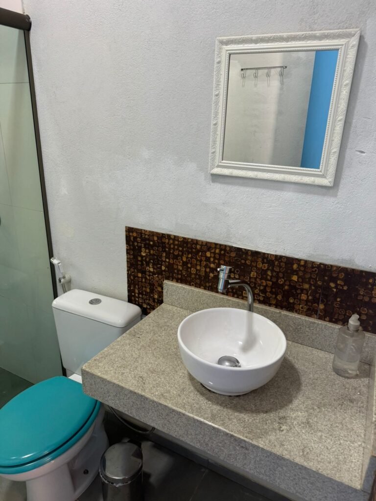 2 Casas – Lote 1.985 m2 – Urbano – 200m da Cachoeira da Usina – Alto Paraíso de Goiás