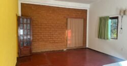 2 Casas – Lote 1.985 m2 – Urbano – 200m da Cachoeira da Usina – Alto Paraíso de Goiás