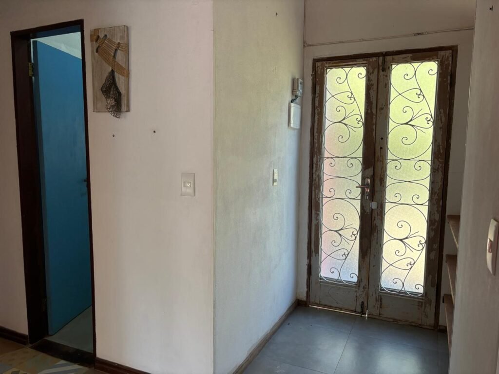 2 Casas – Lote 1.985 m2 – Urbano – 200m da Cachoeira da Usina – Alto Paraíso de Goiás