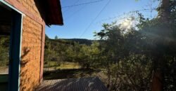 2 Casas – Lote 1.985 m2 – Urbano – 200m da Cachoeira da Usina – Alto Paraíso de Goiás