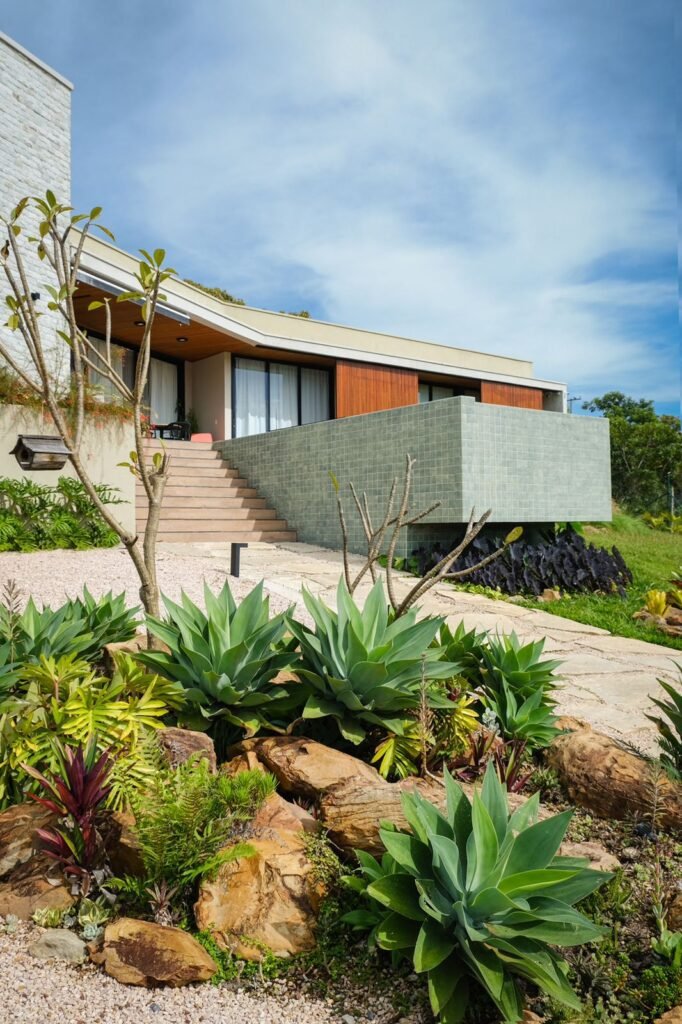 Linda Casa de Alto Padrão com Vista Espetacular – À Venda