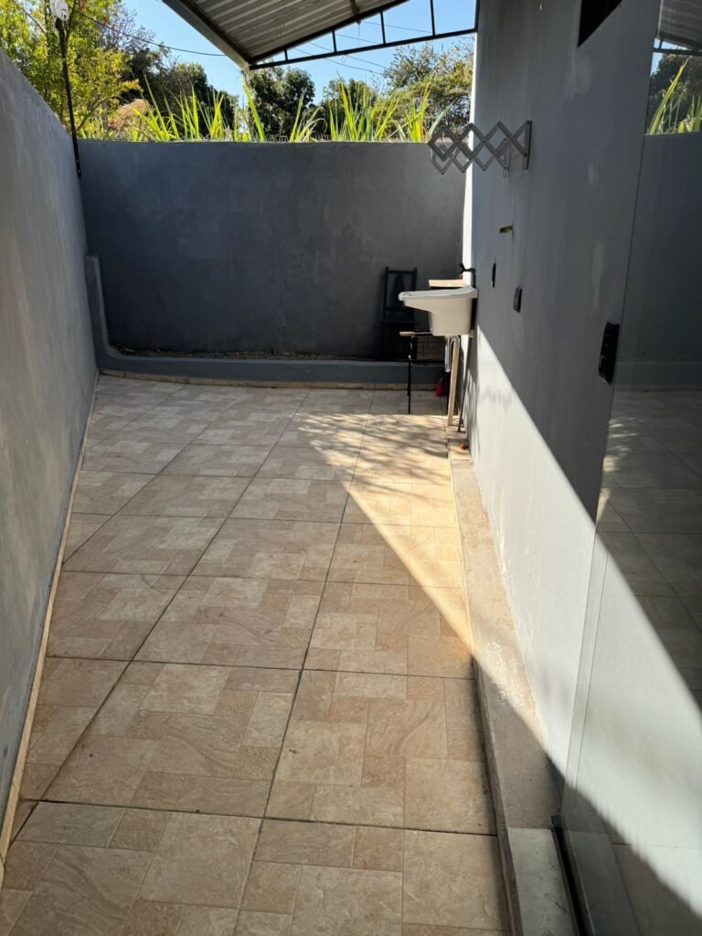 Excelente Oportunidade de Investimento! 3 Casas no Mesmo Lote – Ideal para Renda de Aluguel – Alto Paraíso de Goiás