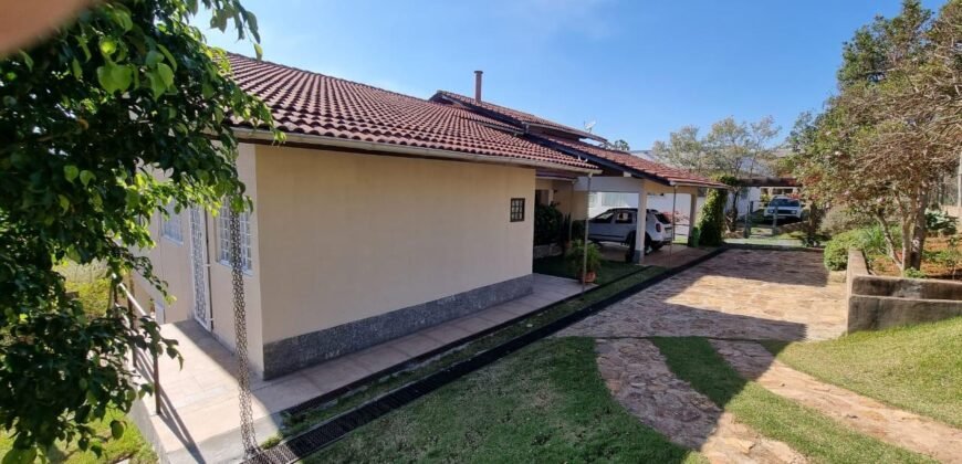 Linda Casa – Condominio Vale Azul – Alto Paraíso de Goiás