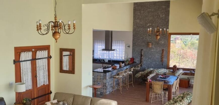 Linda Casa – Condominio Vale Azul – Alto Paraíso de Goiás
