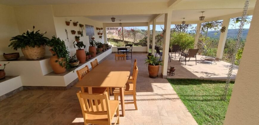 Linda Casa – Condominio Vale Azul – Alto Paraíso de Goiás