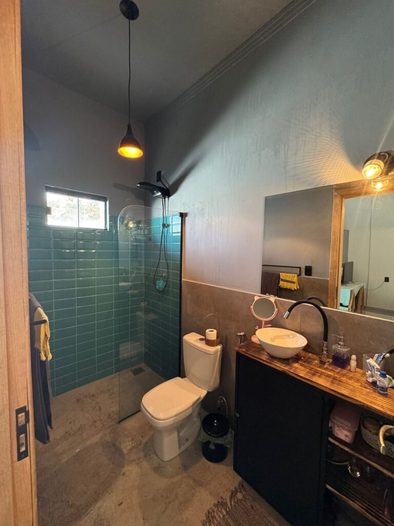 Excelente Oportunidade de Investimento! 3 Casas no Mesmo Lote – Ideal para Renda de Aluguel – Alto Paraíso de Goiás
