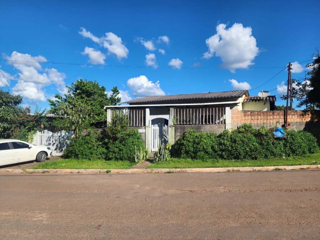 Casa no Centro – Excelente localização – Alto Paraíso de Goias