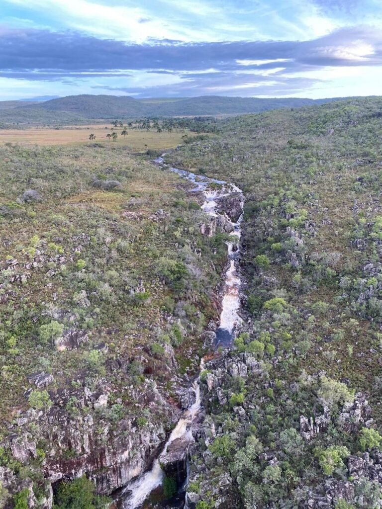 Chácara 4 ha – Riacho – 23 km de Alto Paraíso – Chapada dos Veadeiros