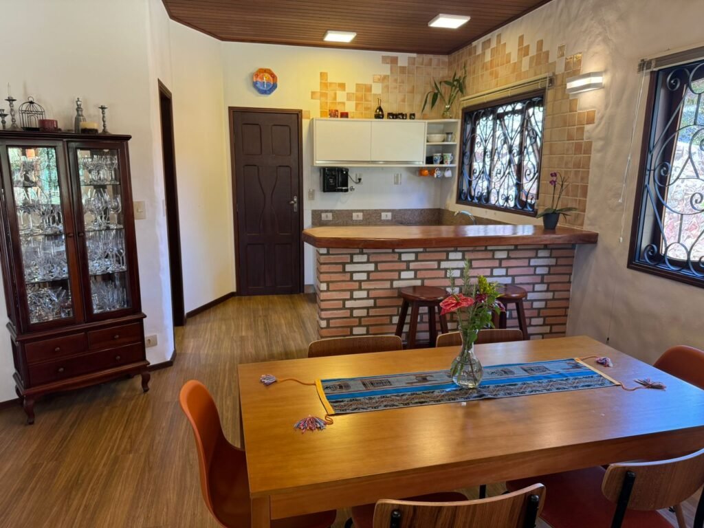 Casa + Chalé – 1.308m2 – Estância Paraíso – Alto Paraíso de Goiás