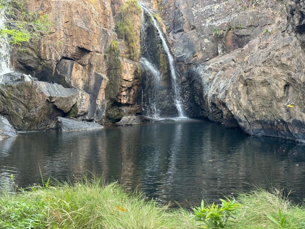 Propriedade 42.000 m2 – Casa – Cachoeira – Vista –  1 km do centro – Alto Paraíso de Goiás