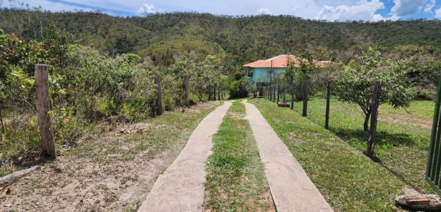 Propriedade 42.000 m2 – Casa – Cachoeira – Vista –  1 km do centro – Alto Paraíso de Goiás