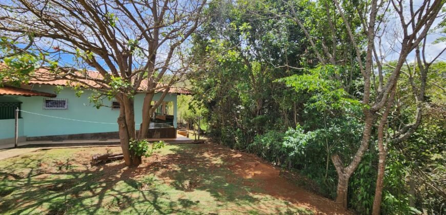 Propriedade 42.000 m2 – Casa – Cachoeira – Vista –  1 km do centro – Alto Paraíso de Goiás