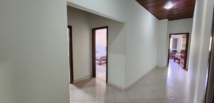Propriedade 42.000 m2 – Casa – Cachoeira – Vista –  1 km do centro – Alto Paraíso de Goiás