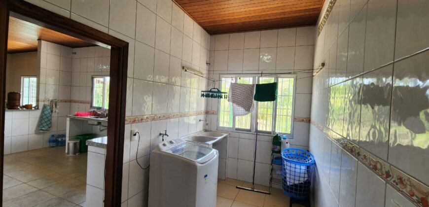 Propriedade 42.000 m2 – Casa – Cachoeira – Vista –  1 km do centro – Alto Paraíso de Goiás