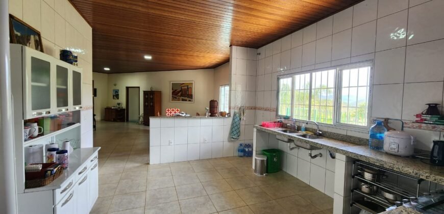 Propriedade 42.000 m2 – Casa – Cachoeira – Vista –  1 km do centro – Alto Paraíso de Goiás