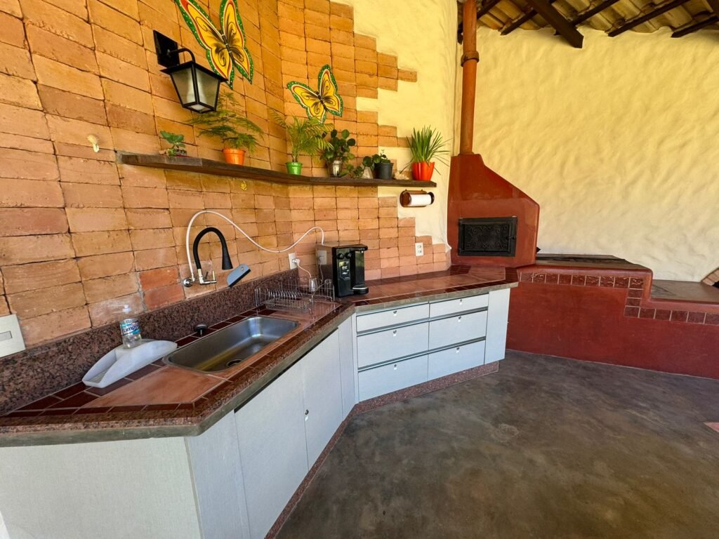 Casa + Chalé – 1.308m2 – Estância Paraíso – Alto Paraíso de Goiás