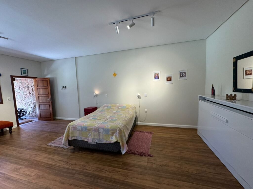 Casa + Chalé – 1.308m2 – Estância Paraíso – Alto Paraíso de Goiás