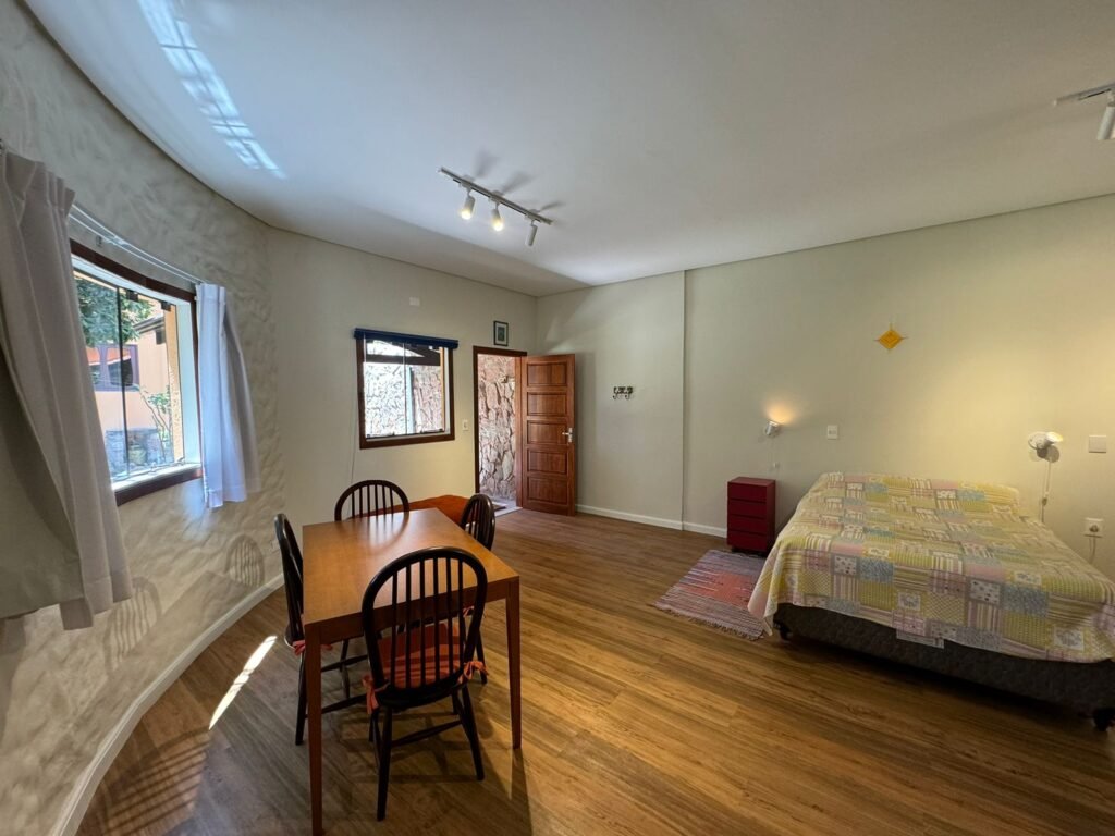 Casa + Chalé – 1.308m2 – Estância Paraíso – Alto Paraíso de Goiás