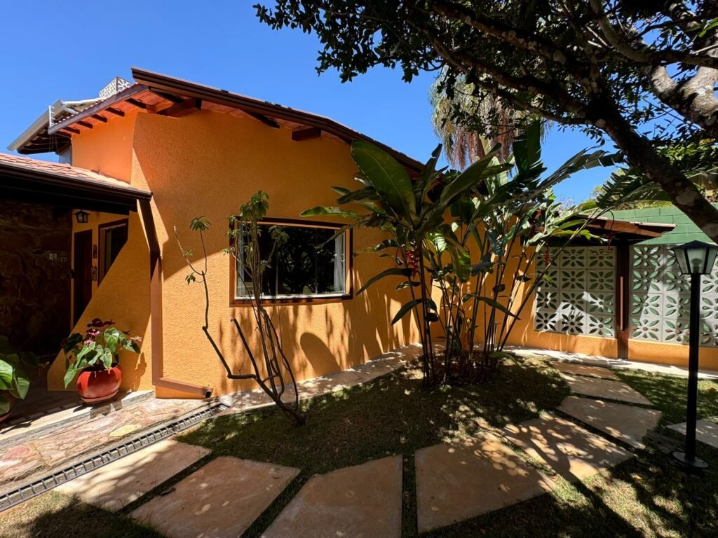 Casa + Chalé – 1.308m2 – Estância Paraíso – Alto Paraíso de Goiás