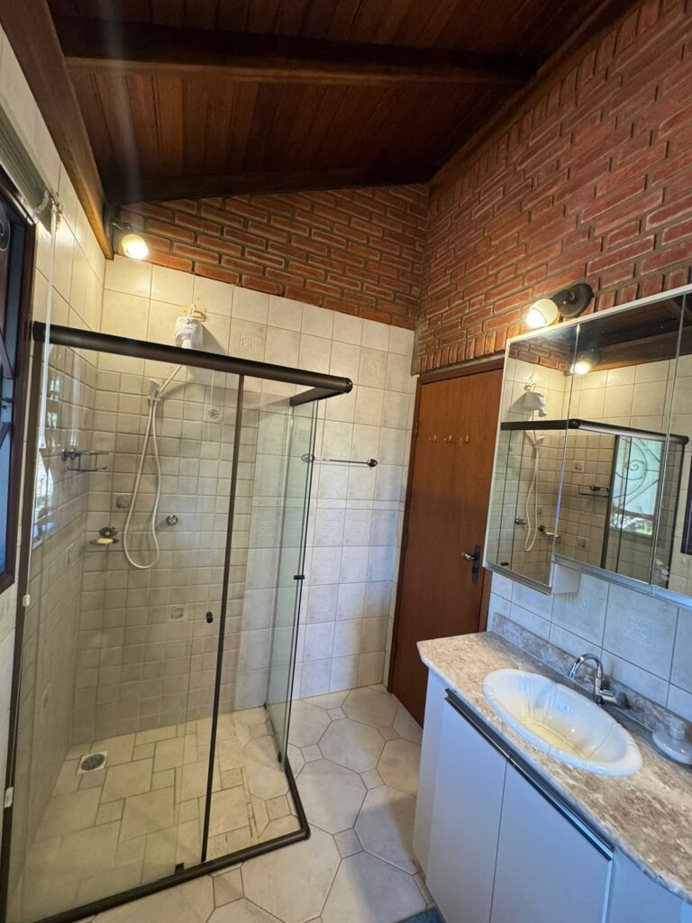 Casa + Chalé – 1.308m2 – Estância Paraíso – Alto Paraíso de Goiás