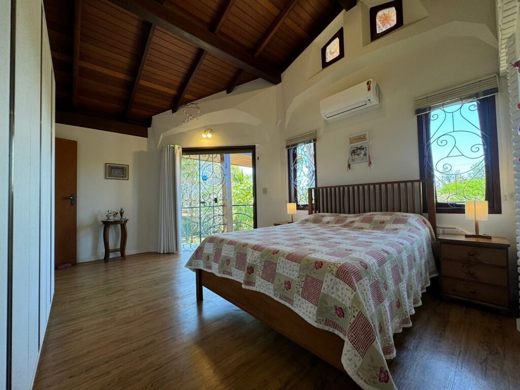 Casa + Chalé – 1.308m2 – Estância Paraíso – Alto Paraíso de Goiás