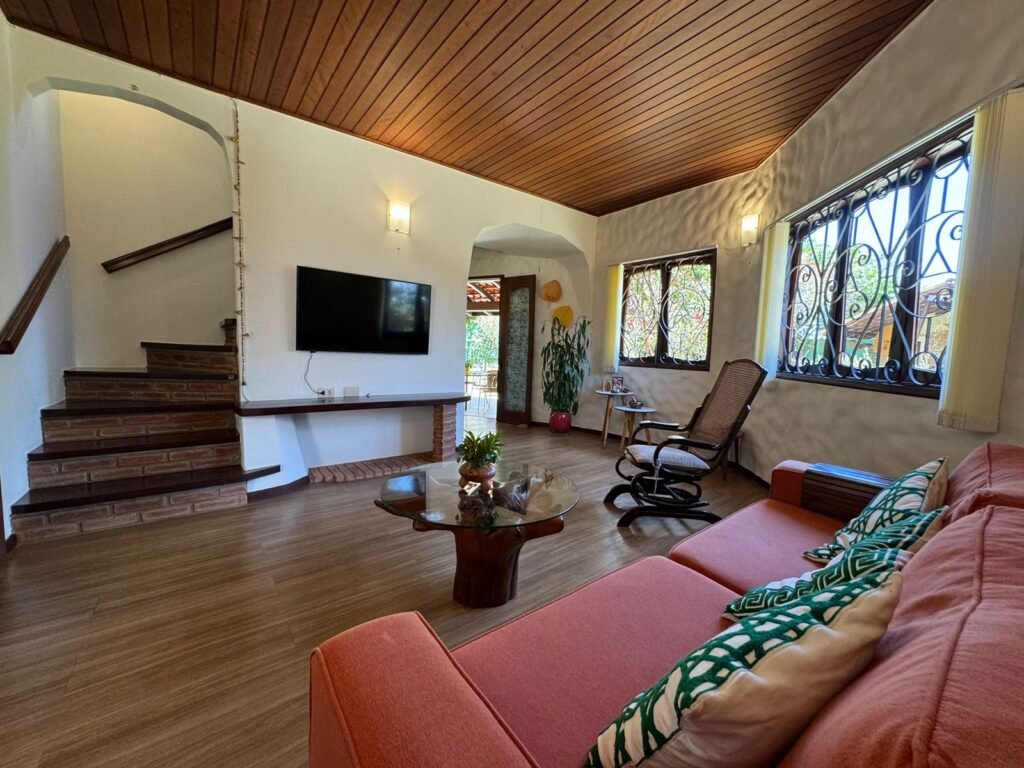 Casa + Chalé – 1.308m2 – Estância Paraíso – Alto Paraíso de Goiás