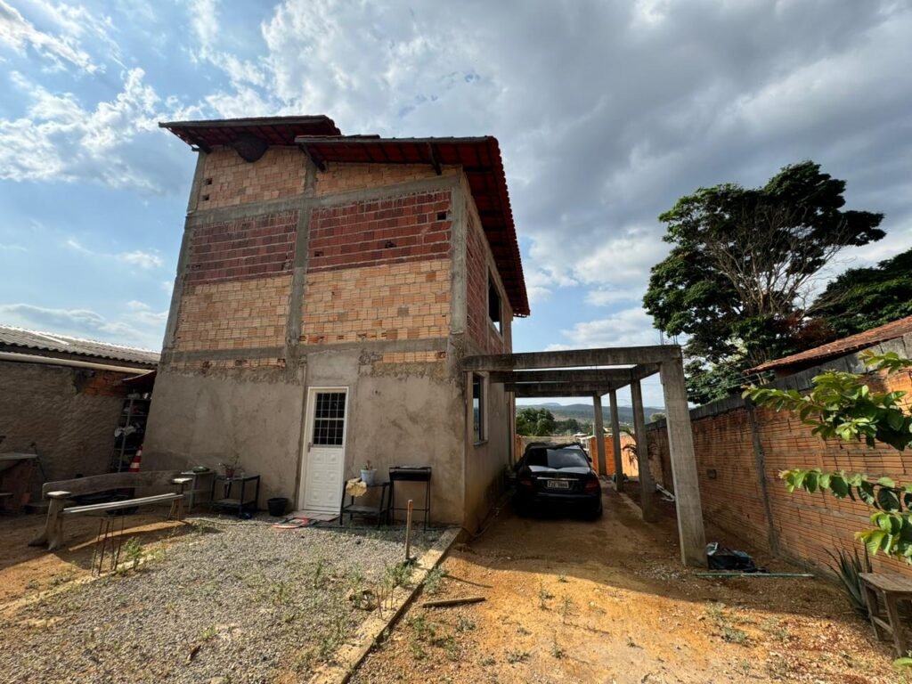 Casa com linda Vista, em fase de acabamento – Novo Horizonte – Alto Paraíso de Goiás