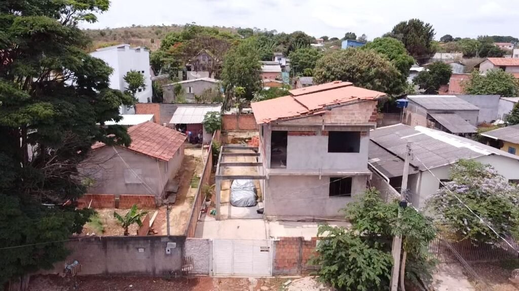 Casa com linda Vista, em fase de acabamento – Novo Horizonte – Alto Paraíso de Goiás