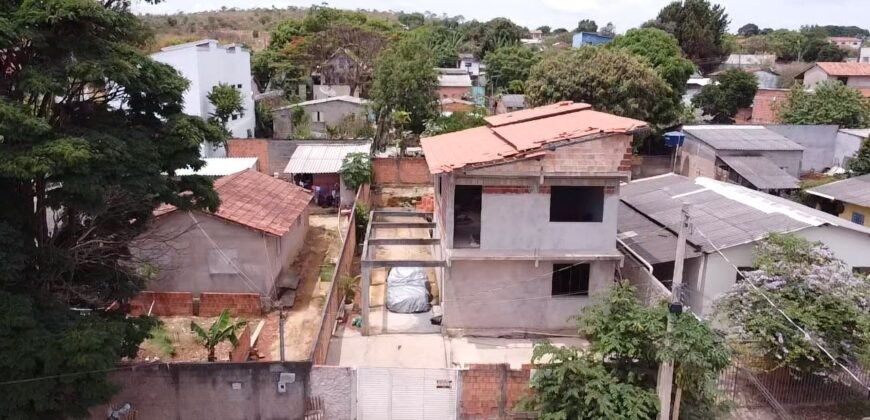 Casa com linda Vista, em fase de acabamento – Novo Horizonte – Alto Paraíso de Goiás