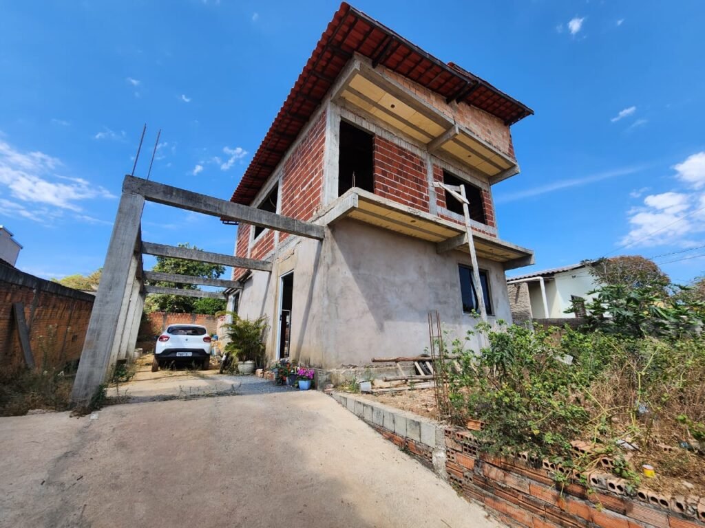 Casa com linda Vista, em fase de acabamento – Novo Horizonte – Alto Paraíso de Goiás