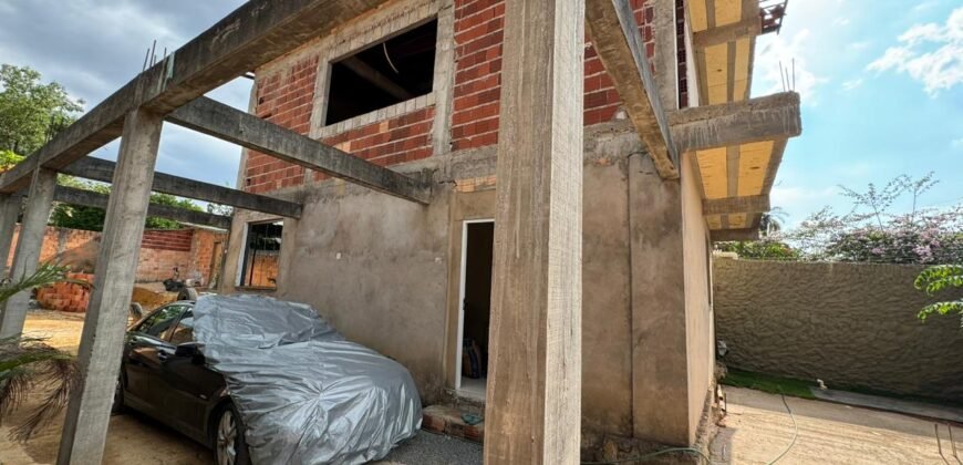 Casa com linda Vista, em fase de acabamento – Novo Horizonte – Alto Paraíso de Goiás