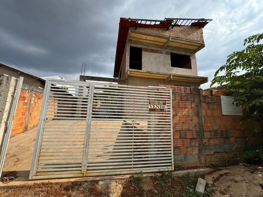 Casa com linda Vista, em fase de acabamento – Novo Horizonte – Alto Paraíso de Goiás
