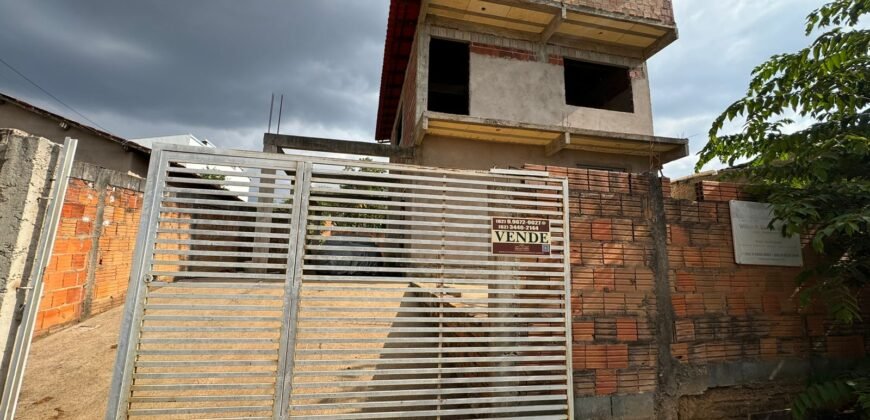 Casa com linda Vista, em fase de acabamento – Novo Horizonte – Alto Paraíso de Goiás