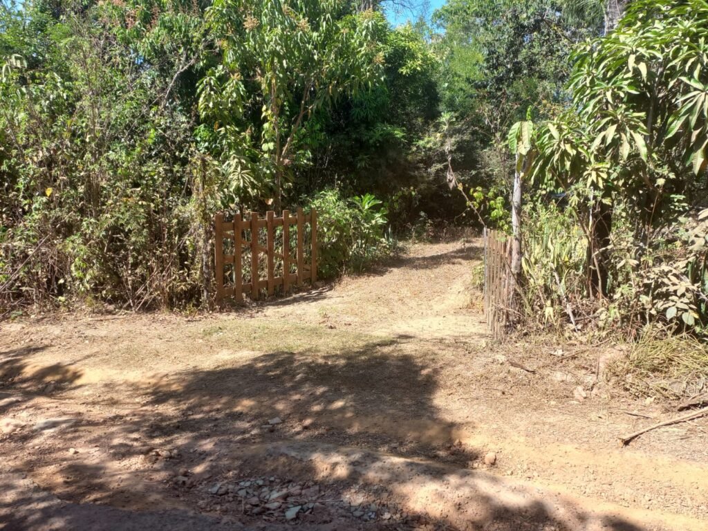 Vende-se Casa no Moinho – 1.300m2 – 12km de Alto Paraíso de Goiás