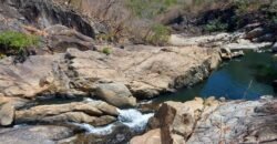 Chácara 17ha com 2 Cachoeiras – 9 km de Teresina de Goiás Chácara 17ha com 2 Cachoeiras – 9 km de Teresina de Goiás