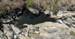 Chácara 17ha com 2 Cachoeiras – 9 km de Teresina de Goiás Chácara 17ha com 2 Cachoeiras – 9 km de Teresina de Goiás